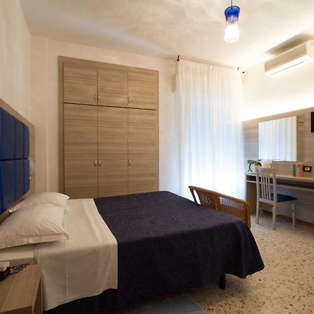 Hotel Onda Marina Misano Adriatico Exteriér fotografie