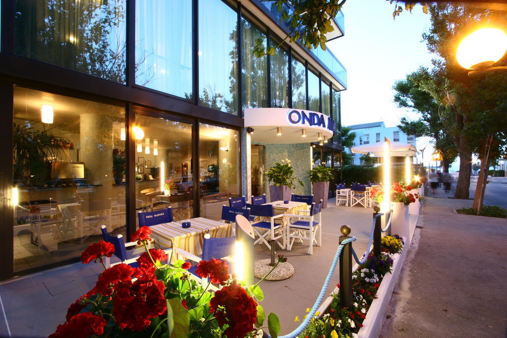 Hotel Onda Marina Misano Adriatico Exteriér fotografie